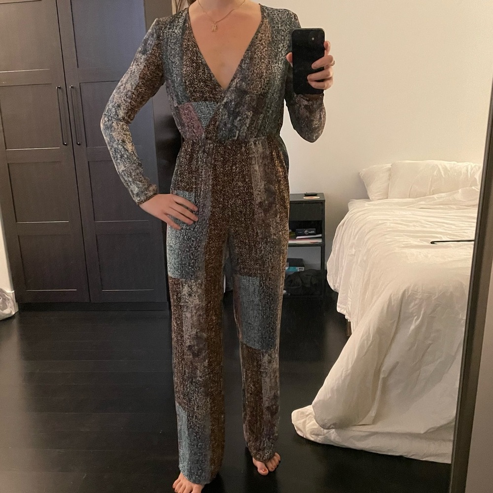 BCBG Jumpsuit - size XXS (fits like size small)